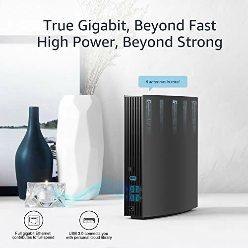 Gigabit router with high-speed features and multiple antennas.